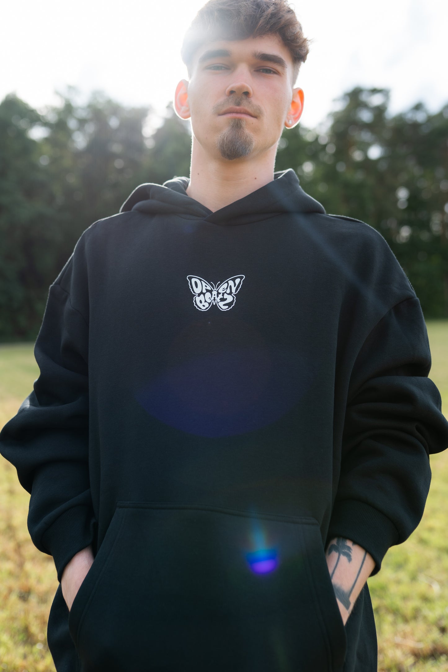 Line Up Hoodie - Butterfly schwarz
